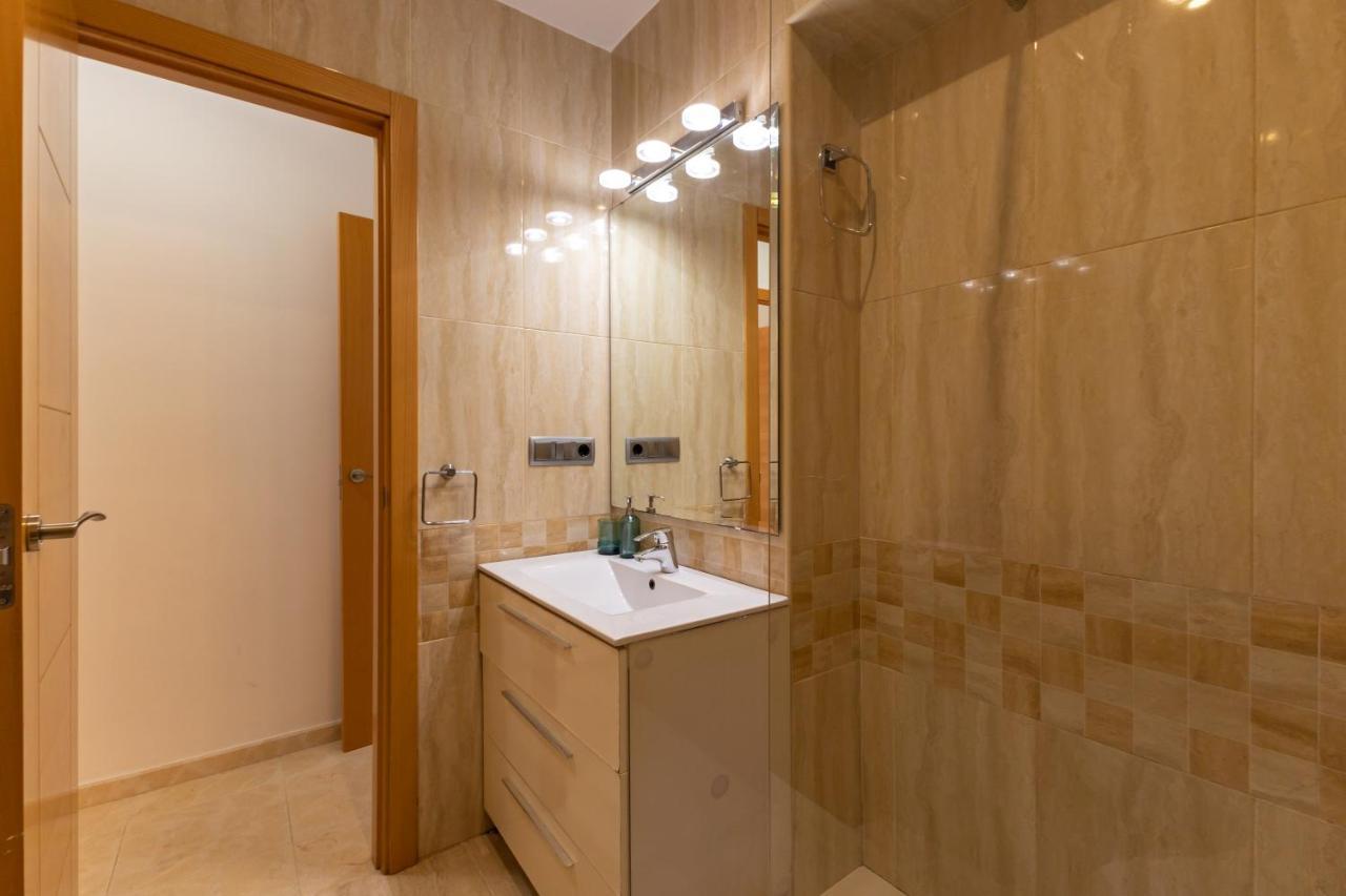 Charming 3 Bedroom Apartment At Triana Center By Oui Seville Sevilha Exterior foto